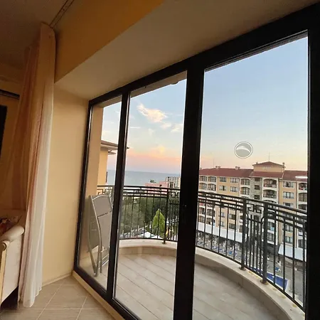 Spacious Seaview Apartments, 100m To The Apartamento Golden Sands