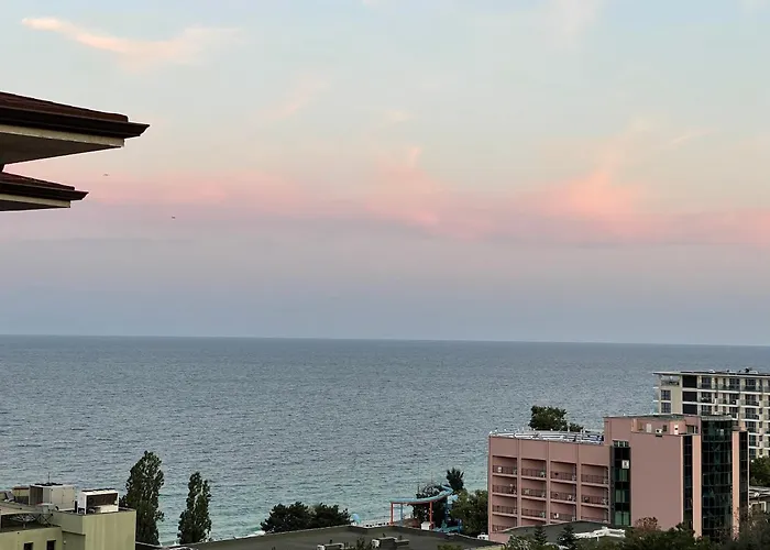 Spacious Seaview Apartments, 100m To The Lägenhet *