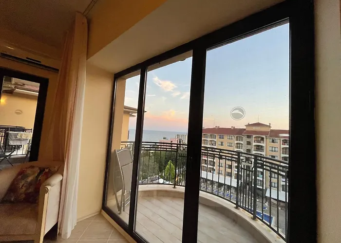 Spacious Seaview Apartments, 100m To The Lägenhet Golden Sands