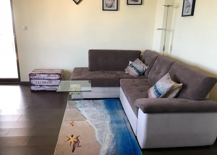 Spacious Seaview Apartments, 100m To The * Golden Sands