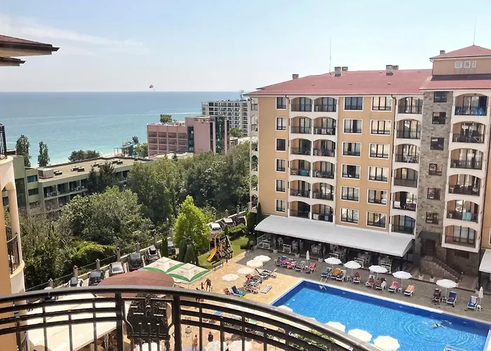 Apartament Spacious Seaview Apartments, 100m To The *