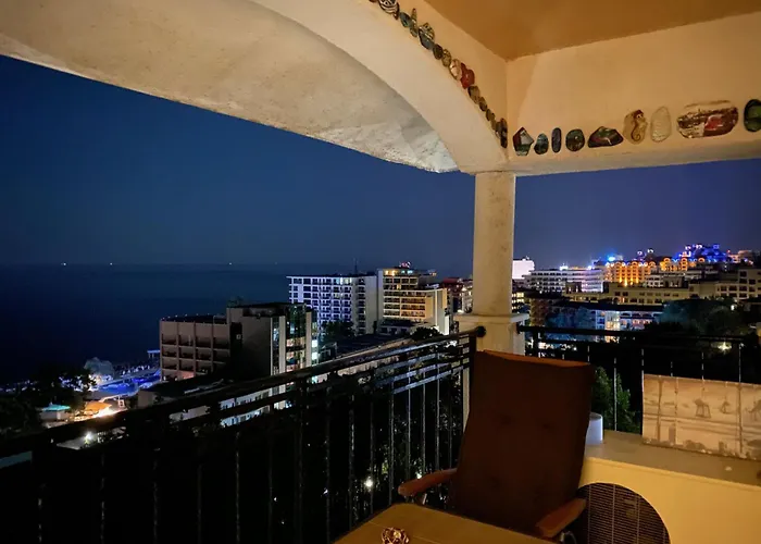 Apartamento Spacious Seaview Apartments, 100m To The